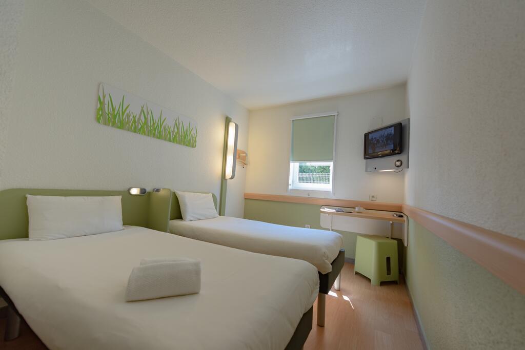 Ibis Budget Avignon Nord Льо Понте Екстериор снимка