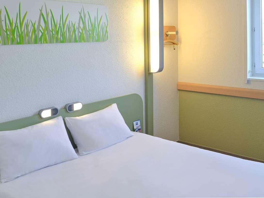 Ibis Budget Avignon Nord Льо Понте Стая снимка