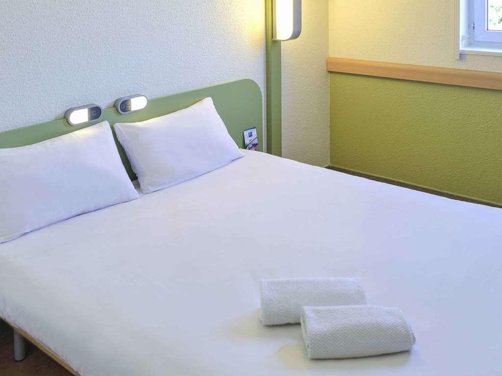 Ibis Budget Avignon Nord Льо Понте Стая снимка