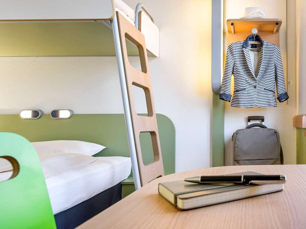 Ibis Budget Avignon Nord Льо Понте Стая снимка